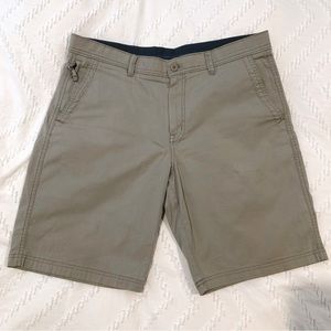 Men’s Weatherproof brand Khaki Shorts
